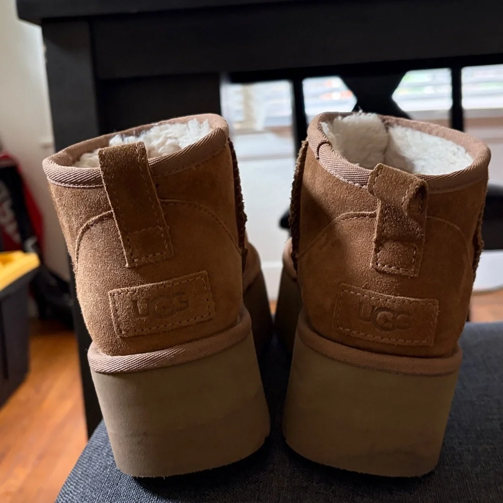 UGG Classic Ultra Mini Platform Boots Tan - Picture 3 of 9